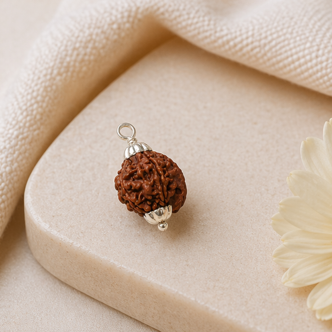Original Ganesh Rudraksha Nepali – Rare Vighnaharta Bead for Obstacle Removal (Without Cap / Golden Cap / White Cap)